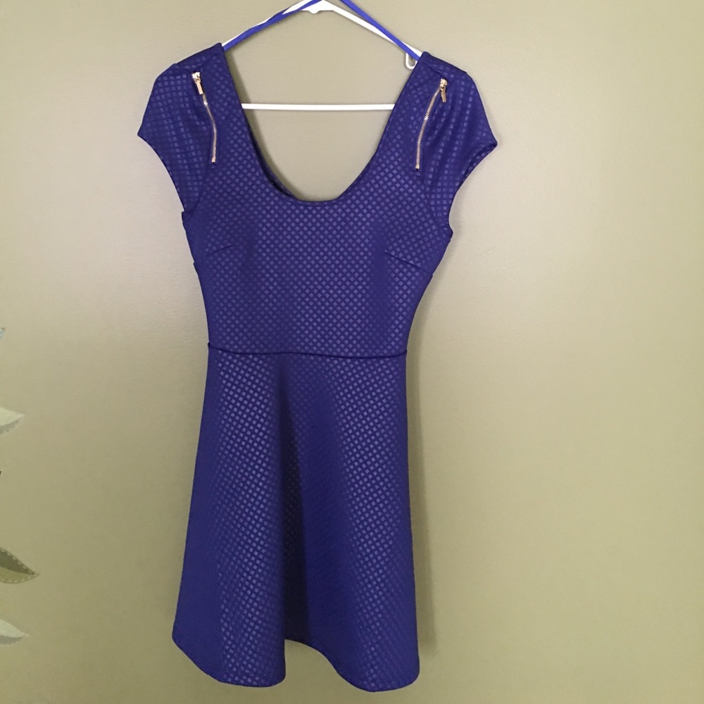 Bebe Dress